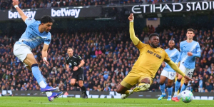 Man City Đấu “Sinh Tử” Với Crystal Palace. Pep Không Còn Tin Trọng Tài